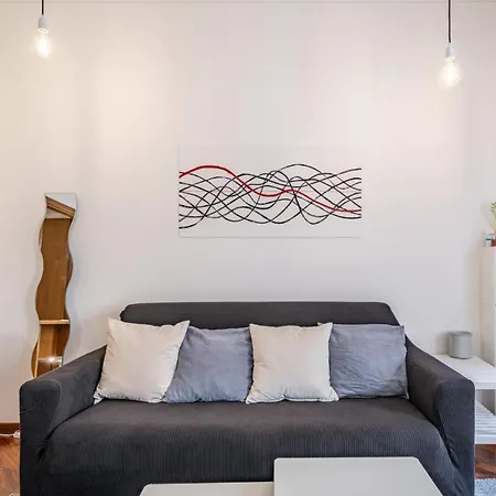 Апартаменты Easylife - Colorful In Porta Venezia District Милан