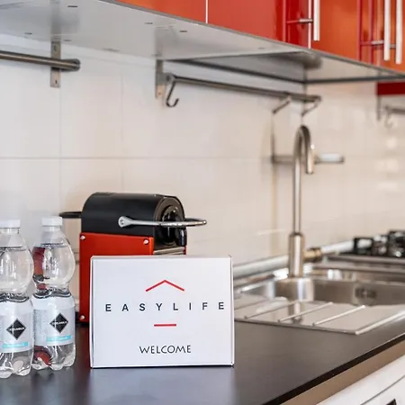 Easylife - Colorful In Porta Venezia District Milano